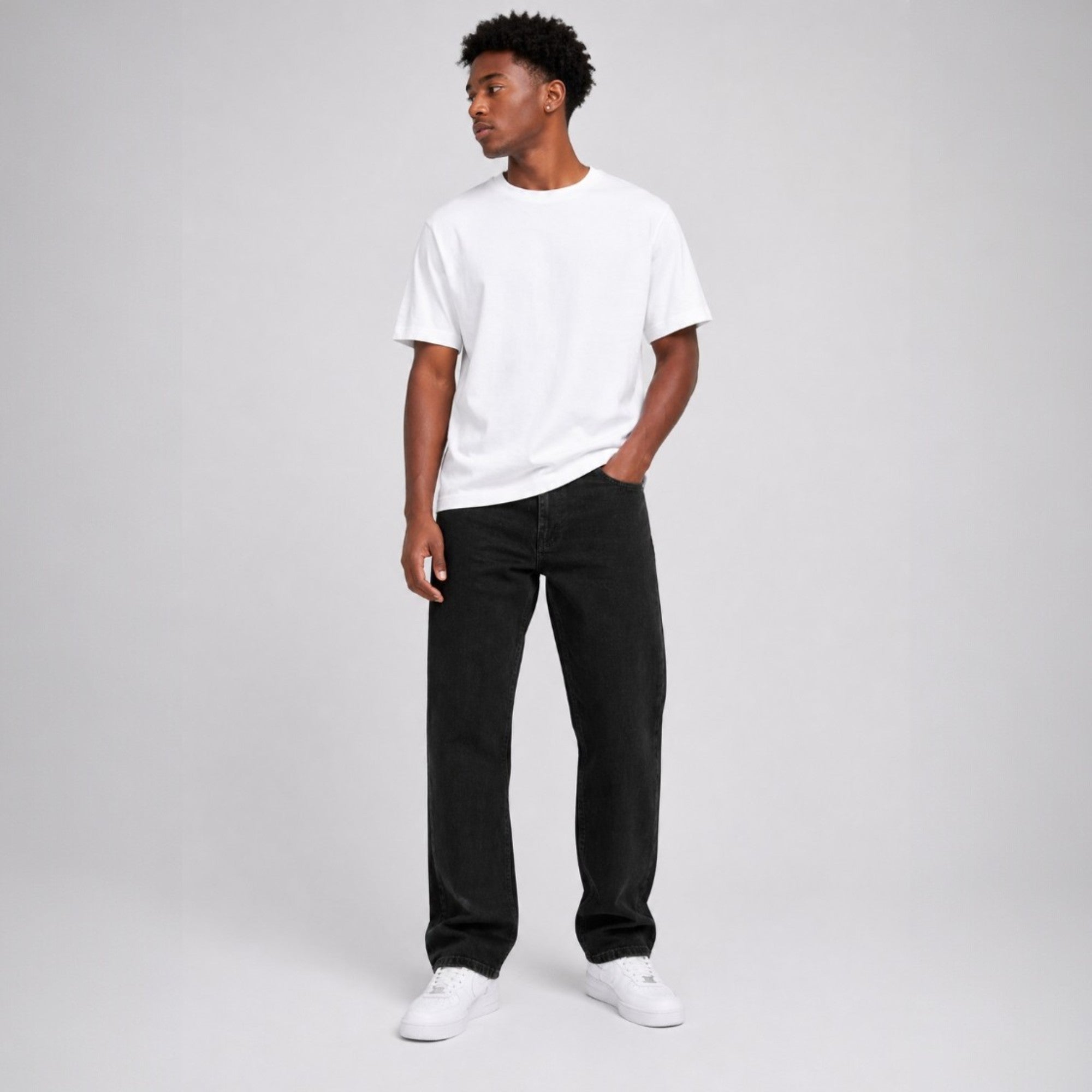 Men's Relax fit washed denim in Jet Black