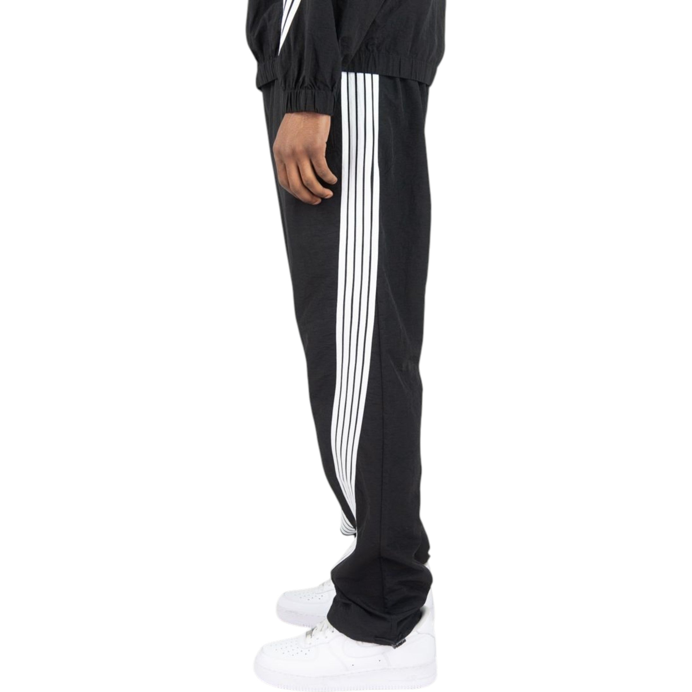 Men's Bent Stripes Nylon Sweatpants In Black