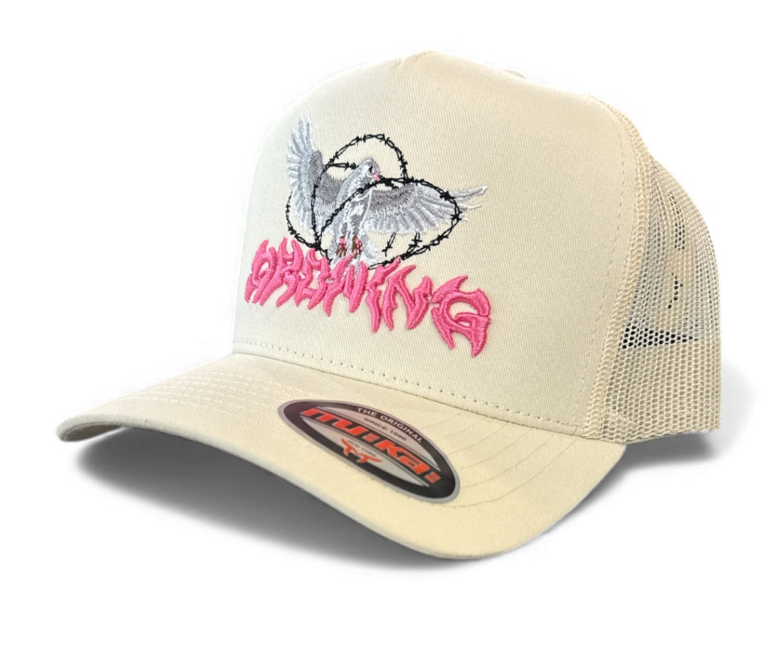 Trucker Hat Growing Dove in Ivory